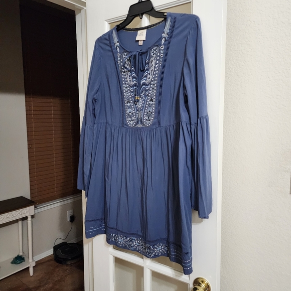 Knox Rose Blue Embroidered Boho Tunic Dress XL Bell Sleeve Peasant Mini - Picture 2 of 13